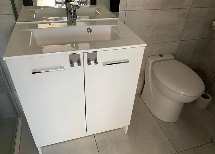 Hébergement de vacances à La Campagne&jacuzzi *