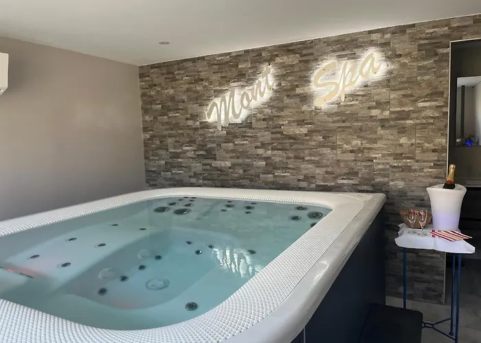 Hébergement de vacances à La Campagne&jacuzzi